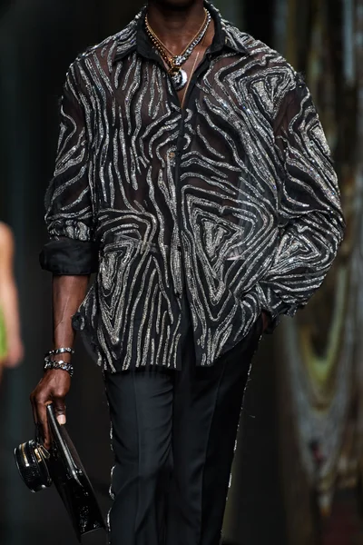 Look 255
